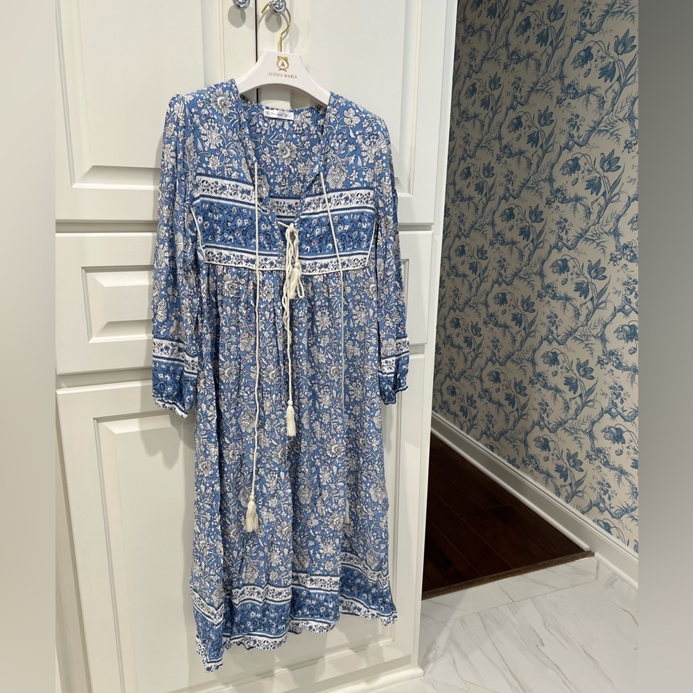 BLUE FLOWY MIDI/MAXI DRESS